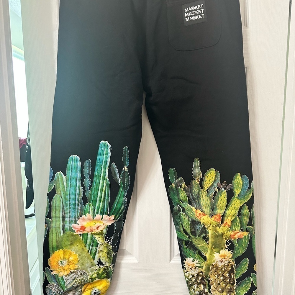 Market Cactus Arc Sweatpants